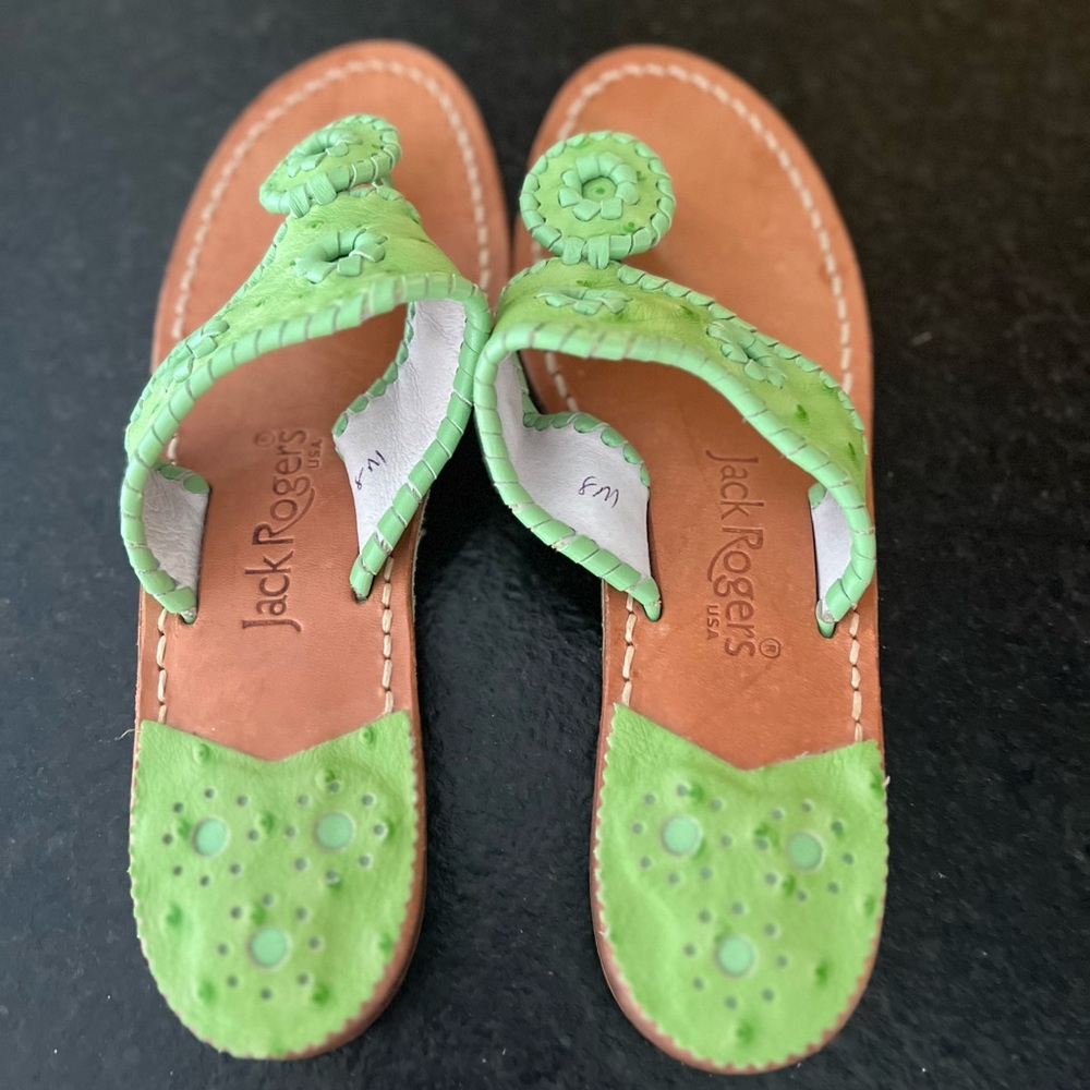 Jack Rogers croc embossed green sandals, size 8